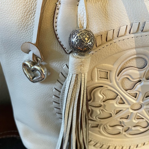 Brighton Ferrara Collection Gabriella medallion medium handbag - Picture 4 of 10